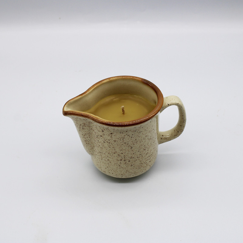 Bougie à la cire d’abeille Farouche x Atelier Déco'Logie