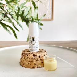 Soin contour des yeux à la...